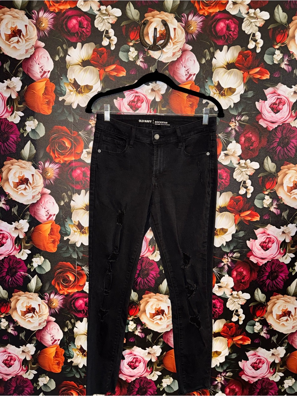 Old Navy Charcoal Black Rockstar Skinny Distressed Mid-Rise Jeans, Size 8